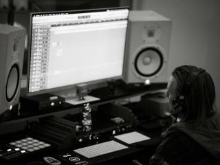 Musique électronique libre de droits : EDM, techno et house