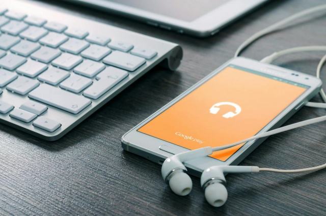 Creation site web : de l'idée au lancement de votre site Musique libre de droits : comprendre les licences et bien choisir ses morceaux