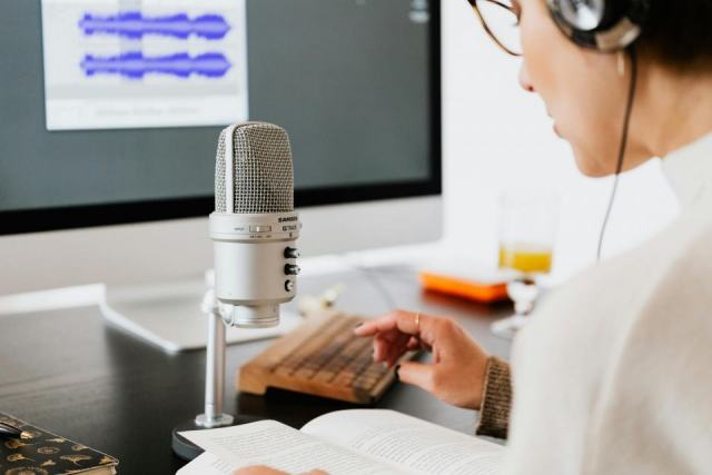 Téléchargement audio sur Audiobank : guide complet des formats et de l'espace personnel